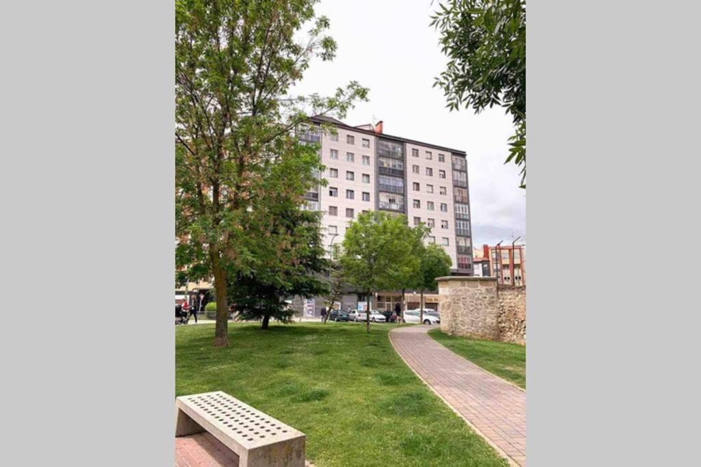Vive Burgos Vut-09 200 Apartment Exterior photo